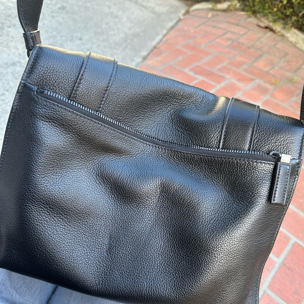 Beautiful genuine Prada bag in mint condition - Picture 8 of 11
